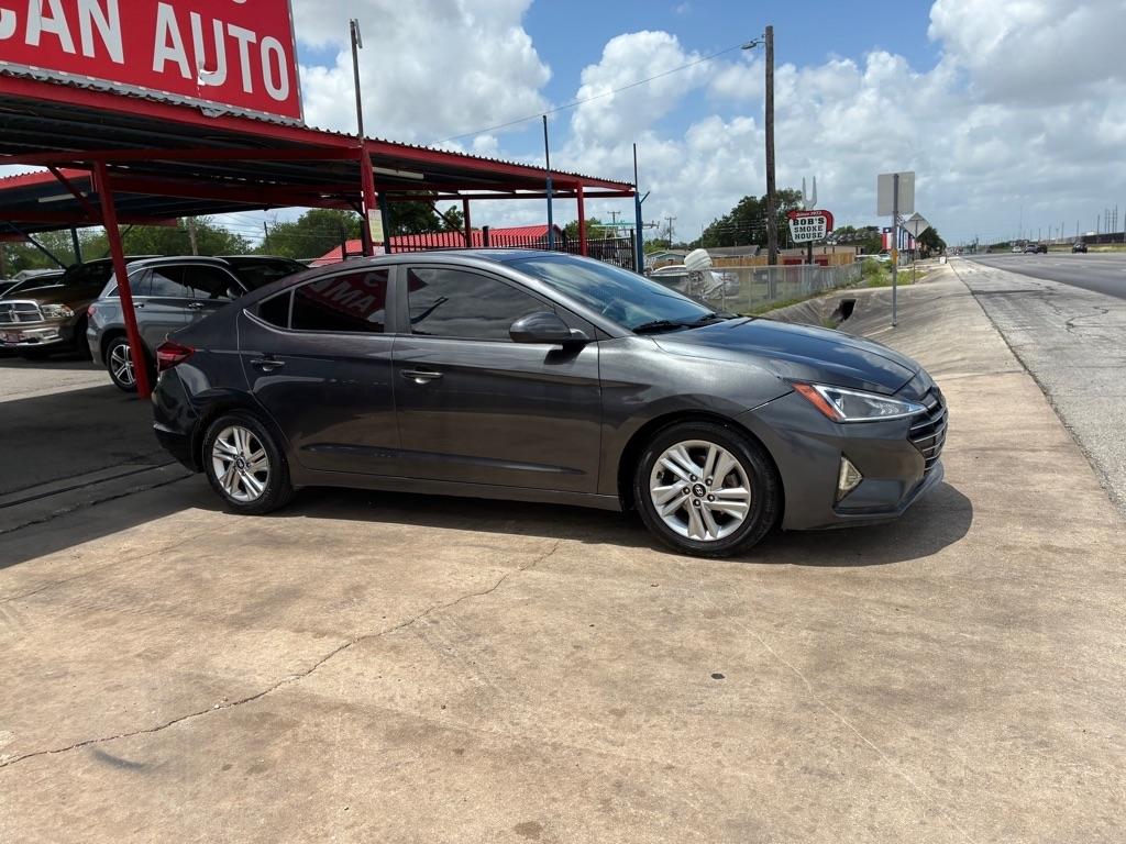 Hyundai Elantra Limited 2020