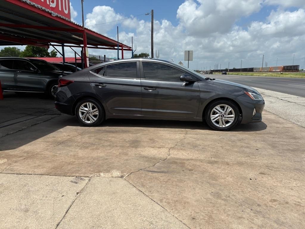 Hyundai Elantra Limited 2020