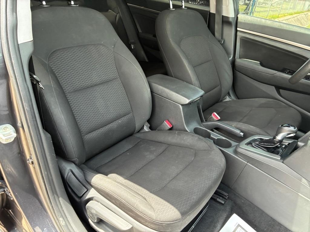 Hyundai Elantra Limited 2020