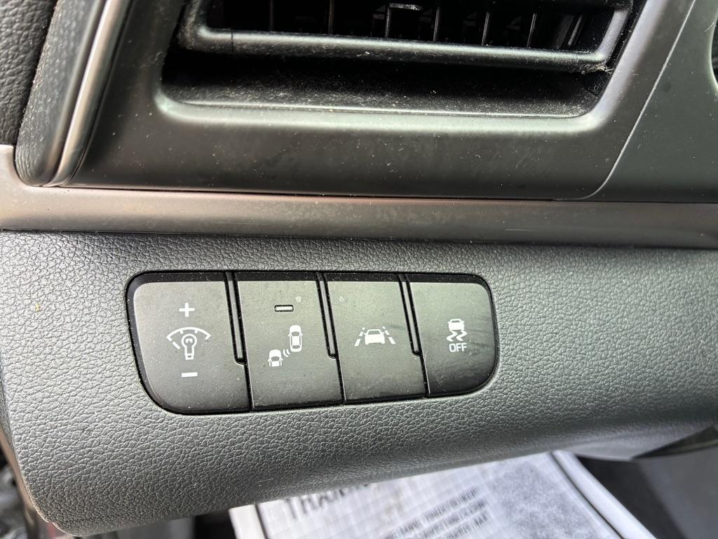 Hyundai Elantra Limited 2020