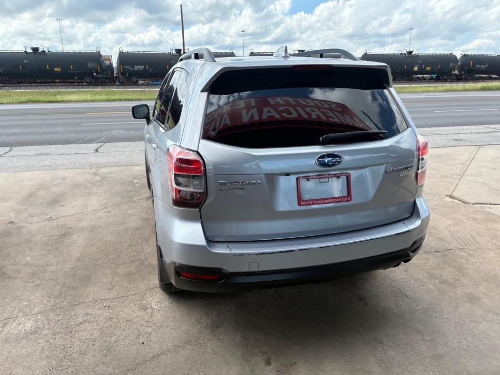 Subaru Forester 2.5i Limited 2016