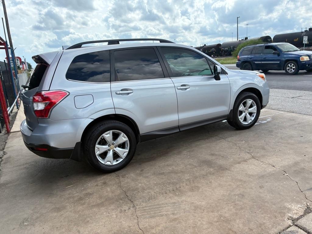 Subaru Forester 2.5i Limited 2016