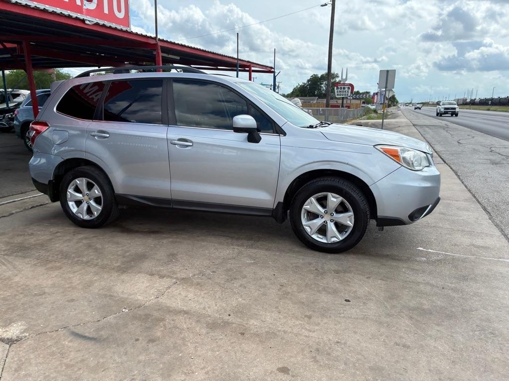 Subaru Forester 2.5i Limited 2016