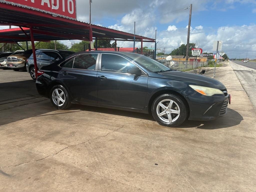 Toyota Camry LE 2015