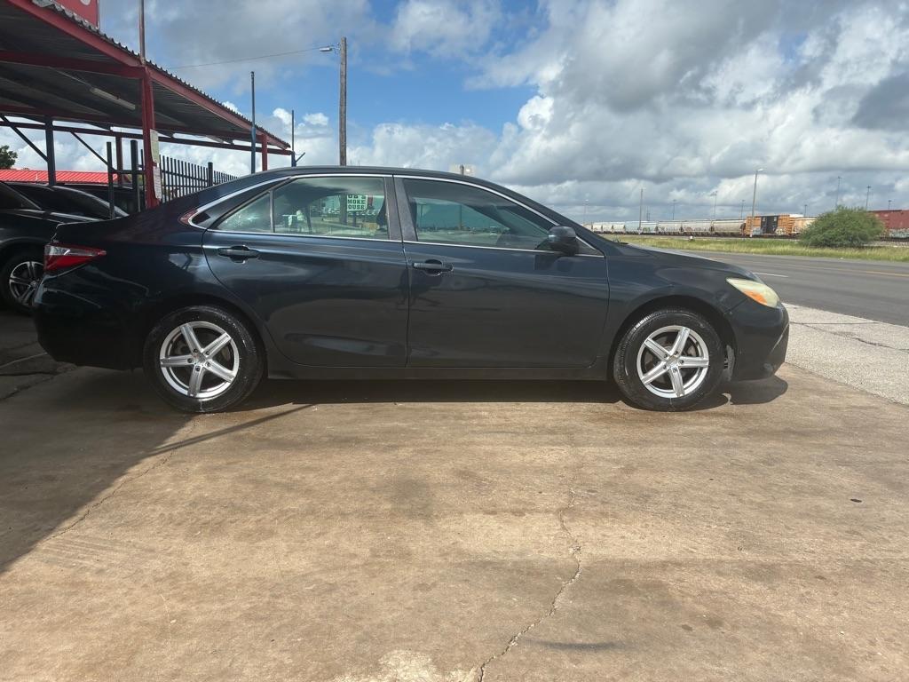 Toyota Camry LE 2015