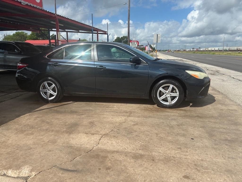 Toyota Camry LE 2015