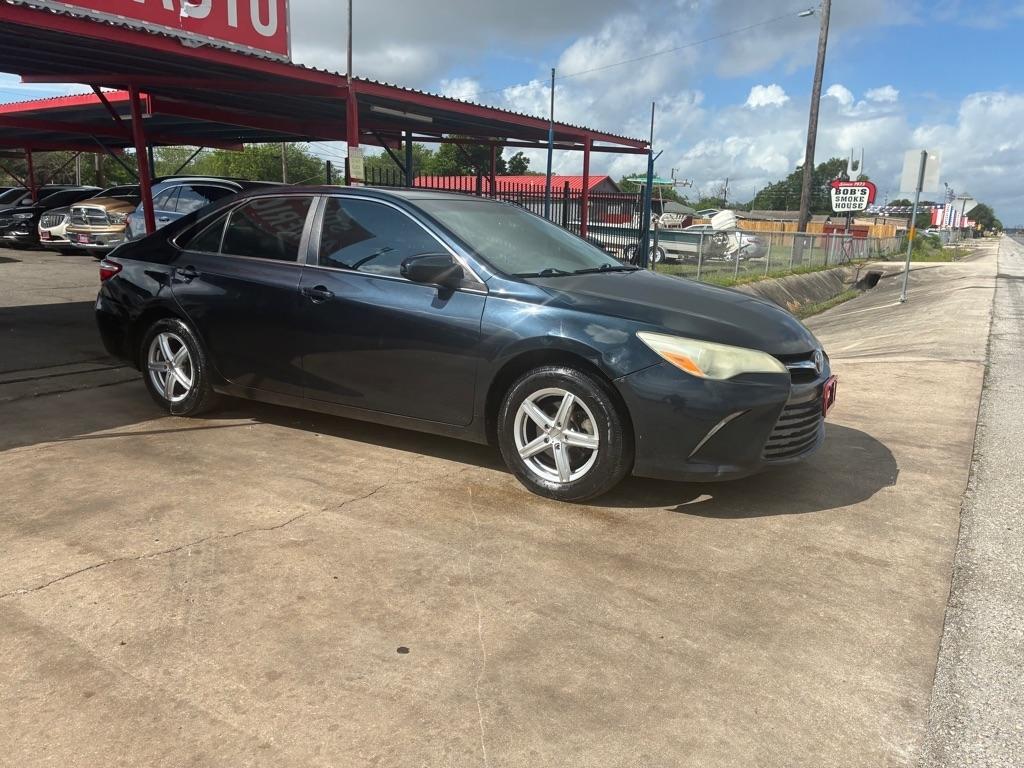 Toyota Camry LE 2015
