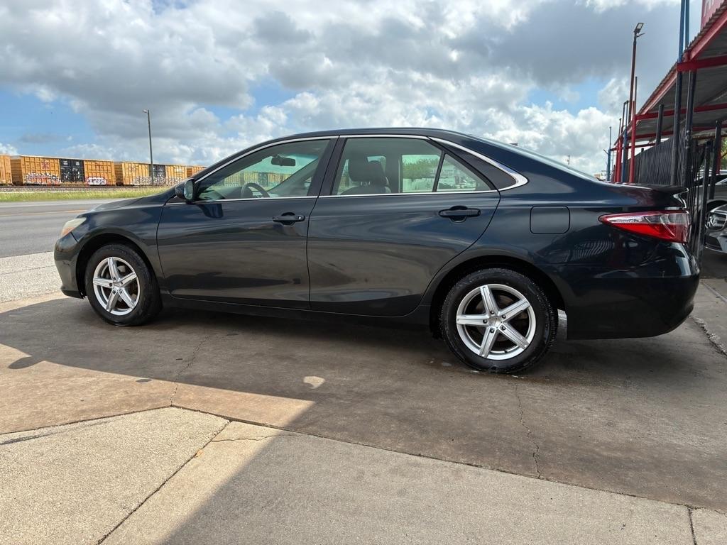 Toyota Camry LE 2015