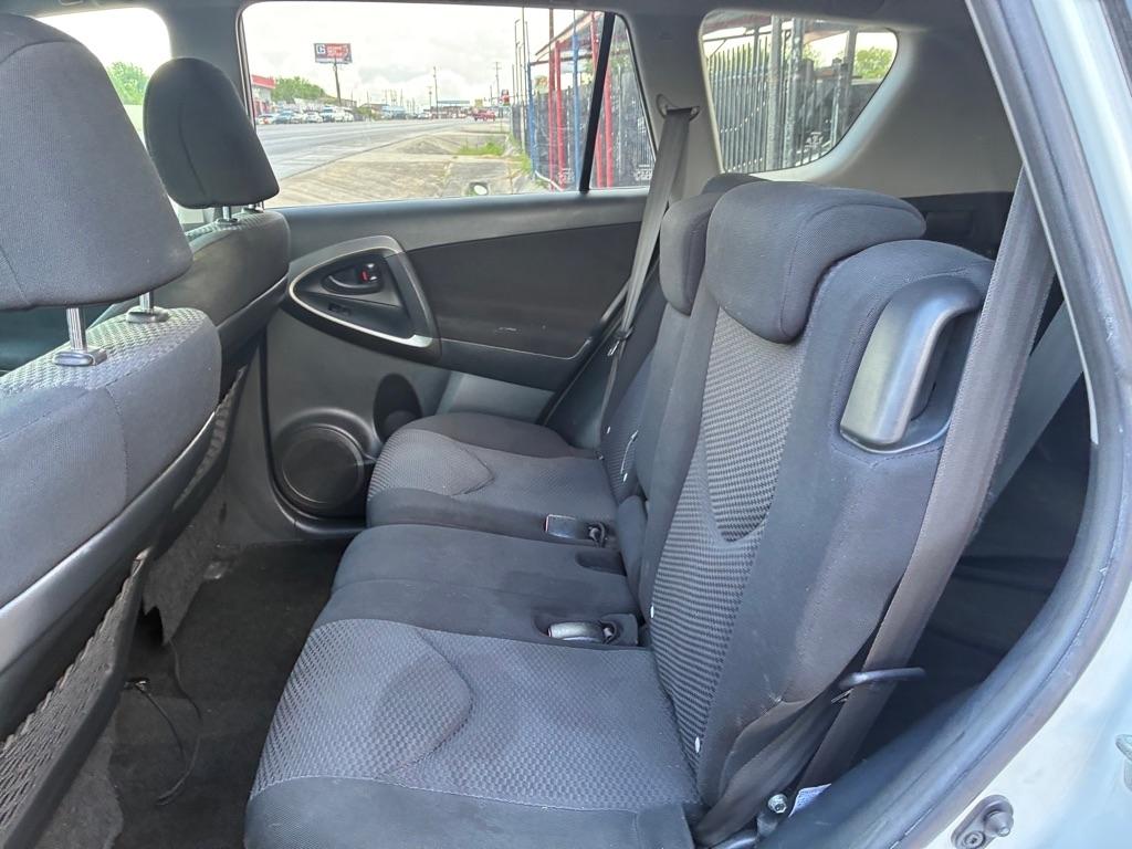 Toyota RAV4 Sport V6 2WD 2009