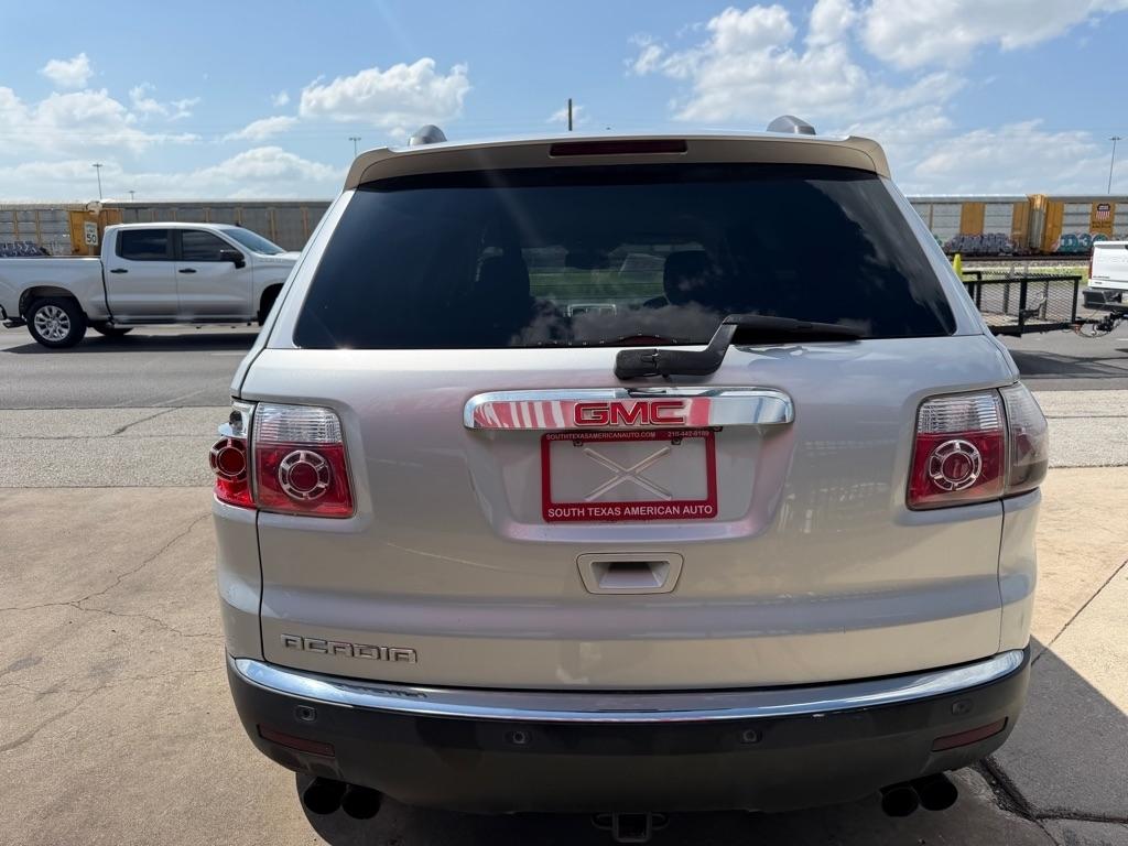 GMC Acadia SLE-2 FWD 2011
