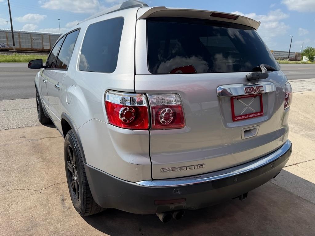 GMC Acadia SLE-2 FWD 2011