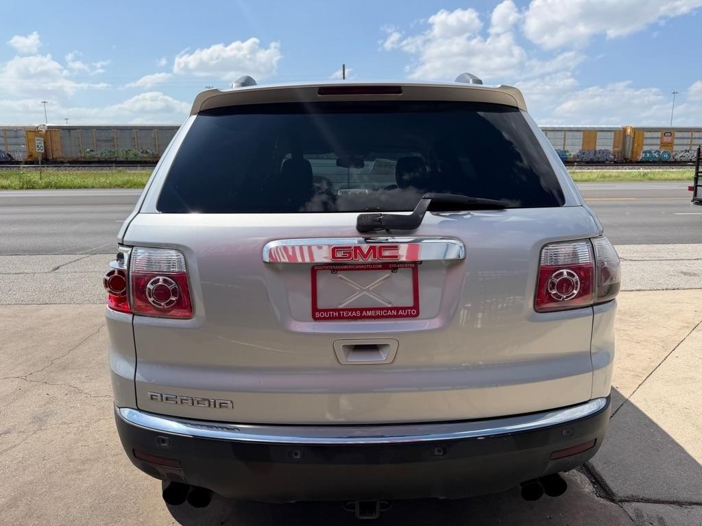 GMC Acadia SLE-2 FWD 2011