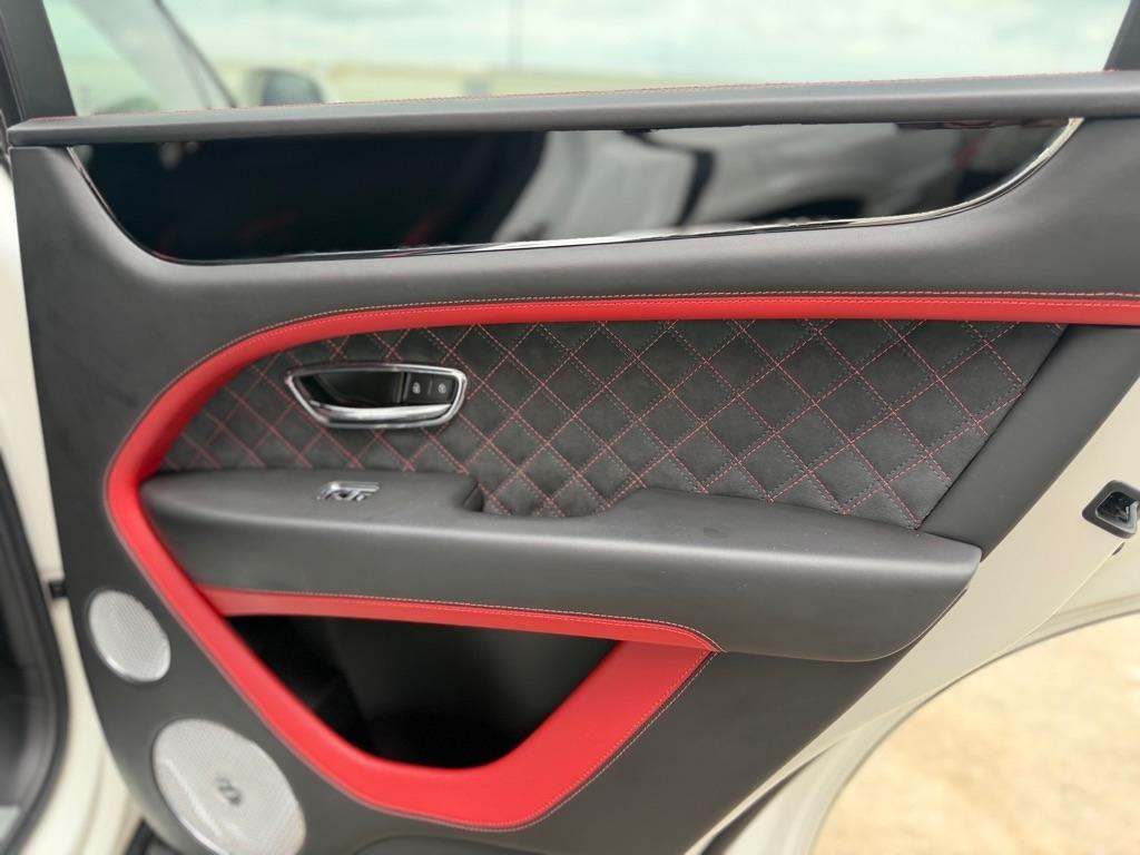 Bentley Bentayga Speed 2021
