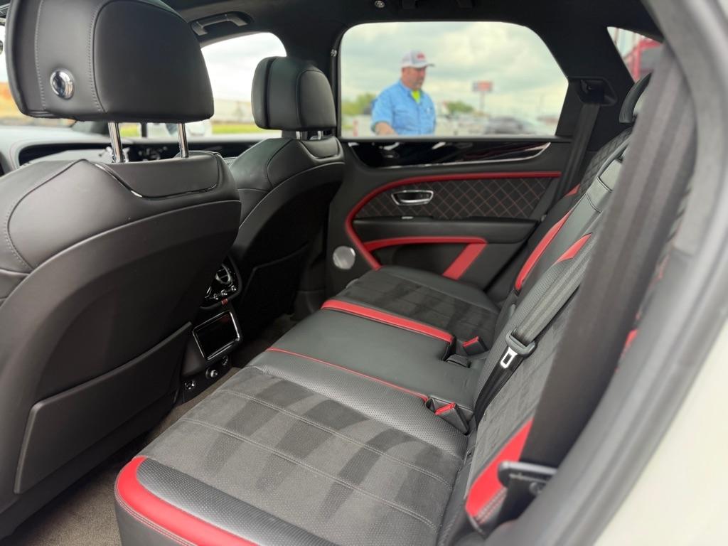 Bentley Bentayga Speed 2021