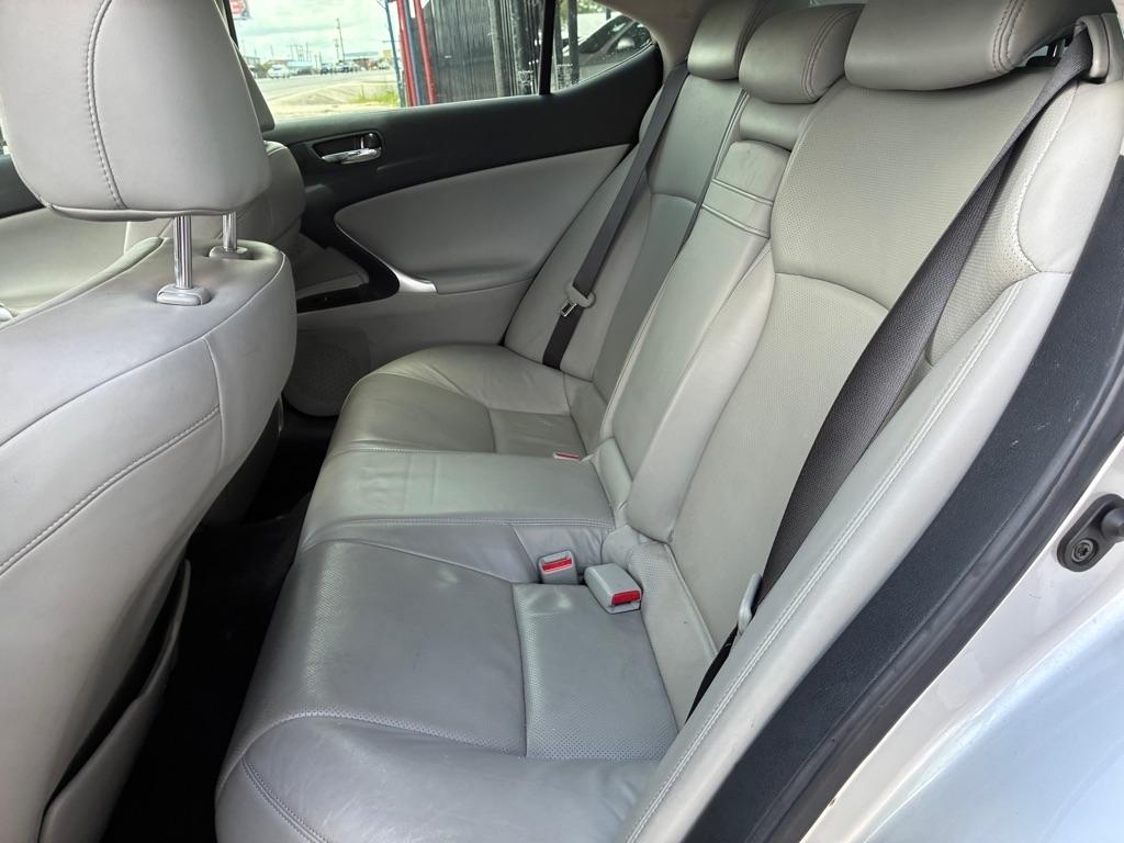 Lexus IS IS 250 6-Speed Manual 2006