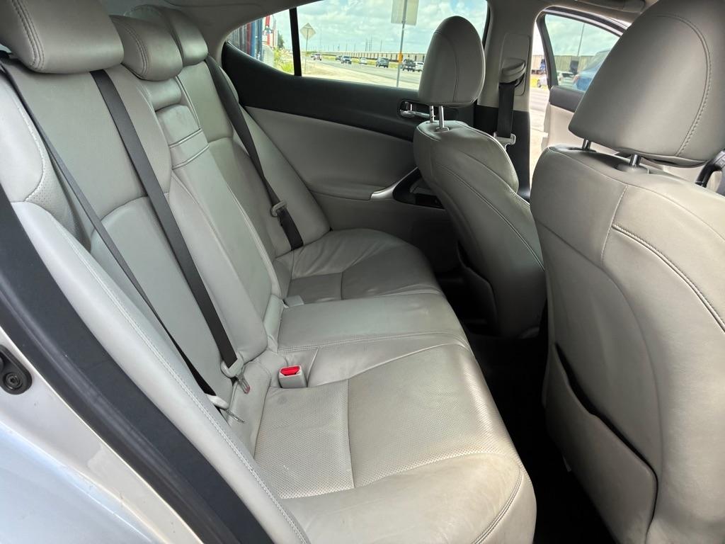 Lexus IS IS 250 6-Speed Manual 2006