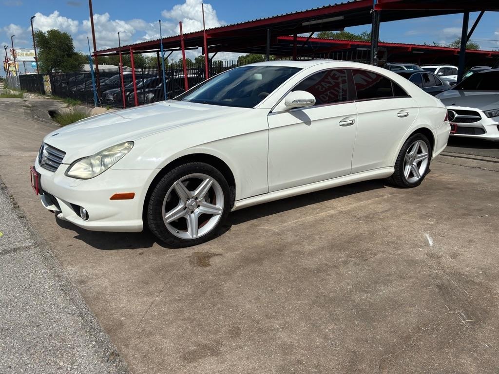 2008 Mercedes-Benz CLS-Class CLS550 4-Door Coupe