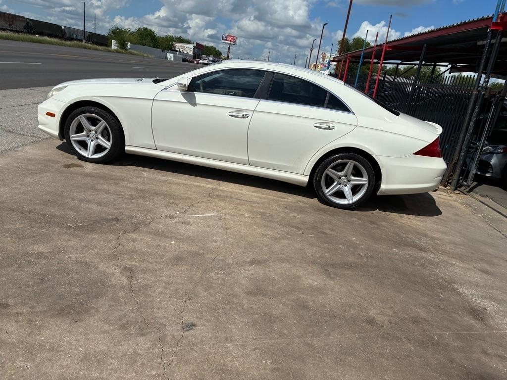 Mercedes-Benz CLS-Class CLS550 4-Door Coupe 2008
