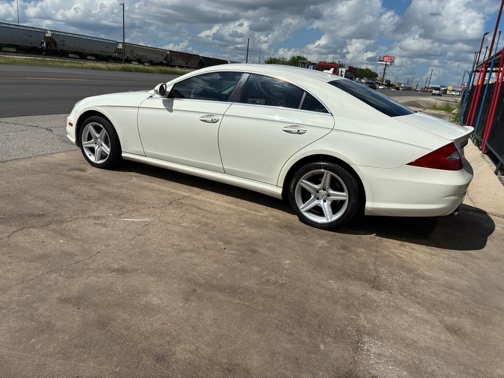 Mercedes-Benz CLS-Class CLS550 4-Door Coupe 2008