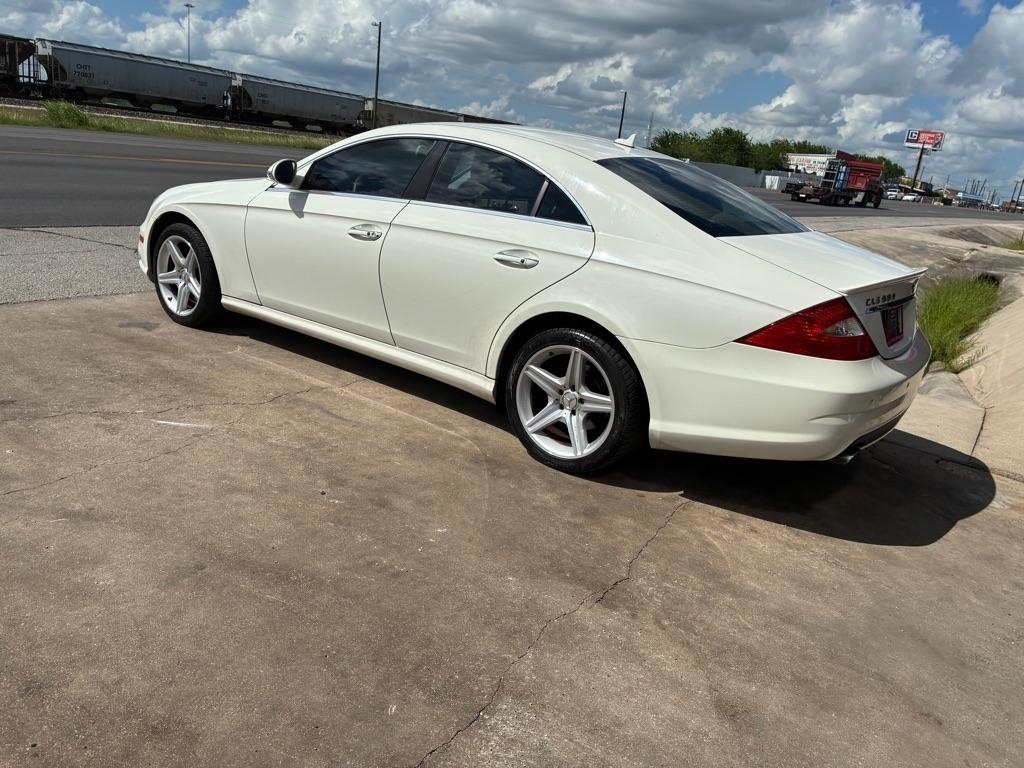 Mercedes-Benz CLS-Class CLS550 4-Door Coupe 2008