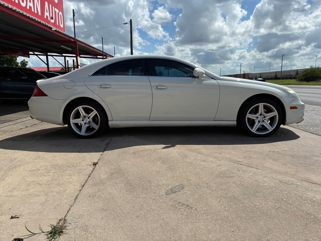 Mercedes-Benz CLS-Class CLS550 4-Door Coupe 2008