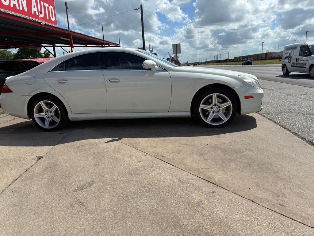 Mercedes-Benz CLS-Class CLS550 4-Door Coupe 2008