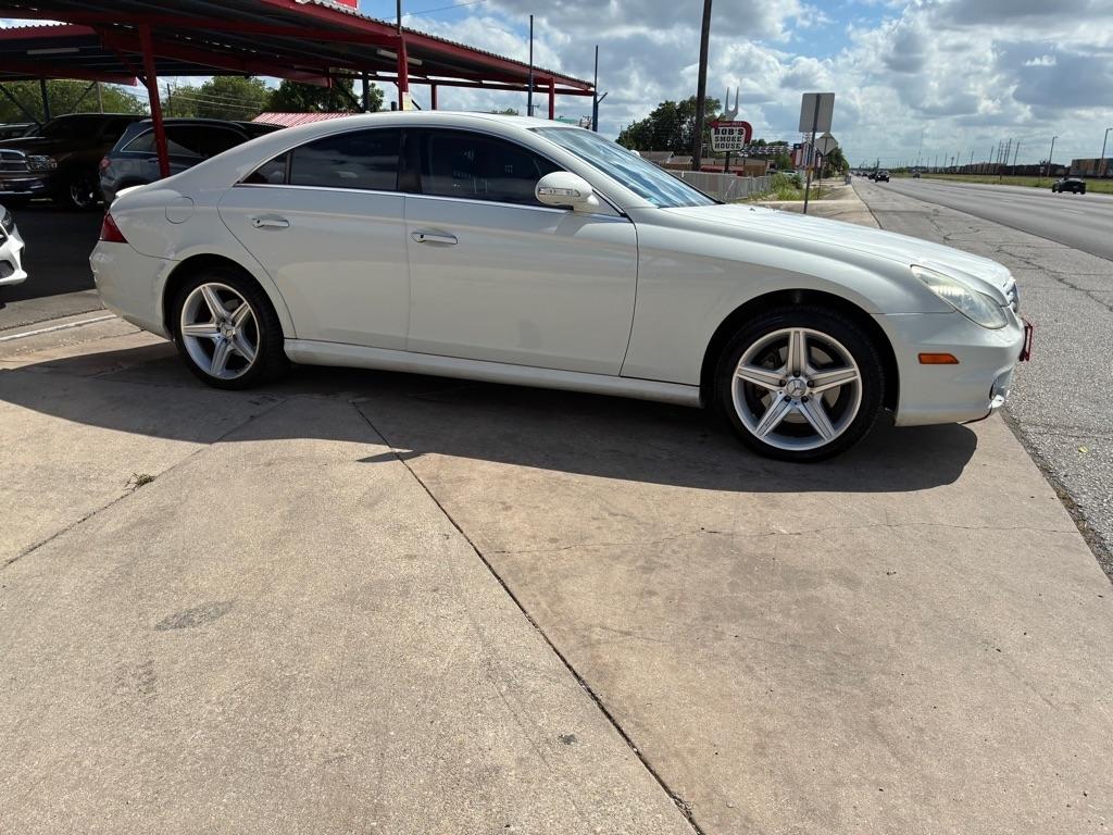 Mercedes-Benz CLS-Class CLS550 4-Door Coupe 2008