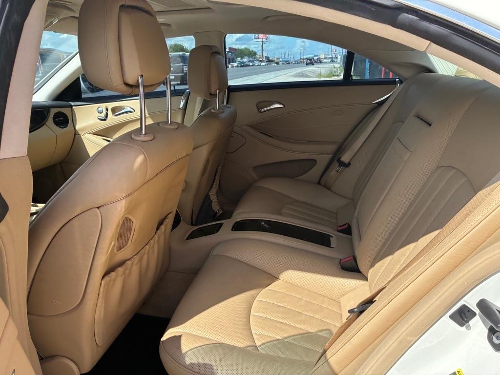 Mercedes-Benz CLS-Class CLS550 4-Door Coupe 2008
