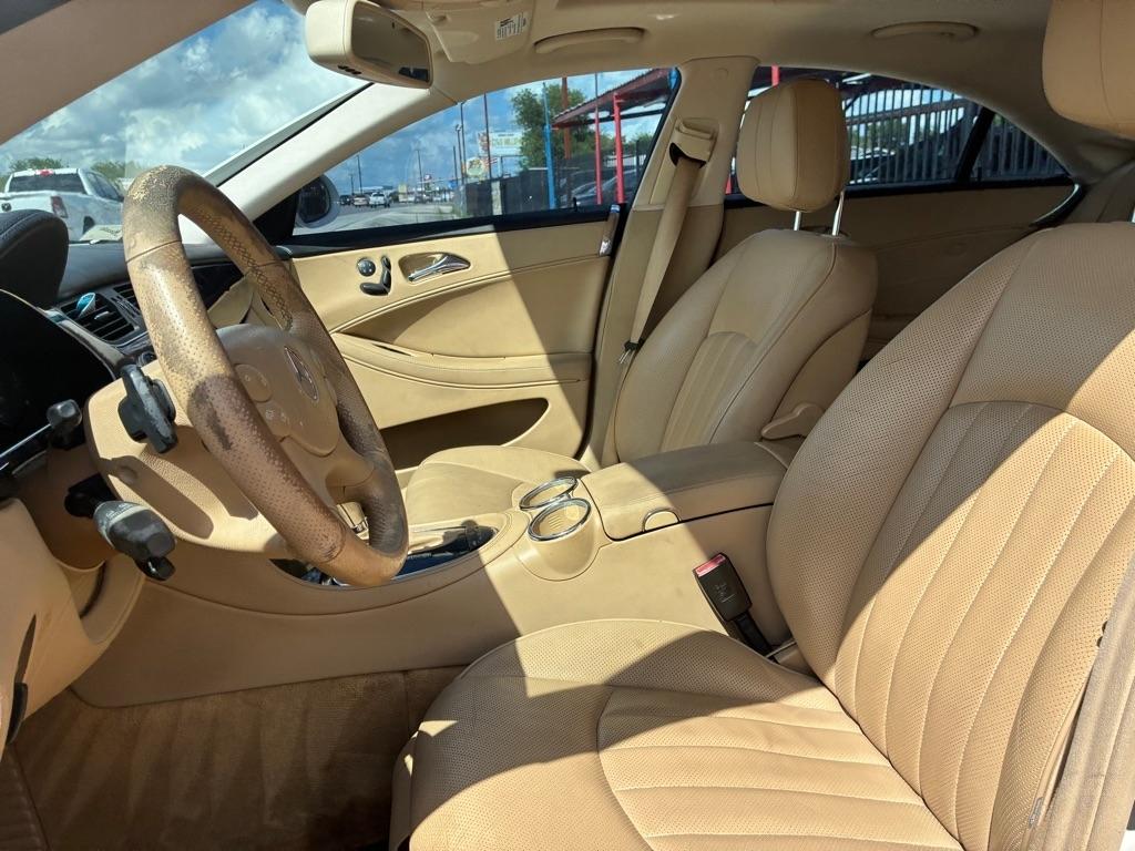 Mercedes-Benz CLS-Class CLS550 4-Door Coupe 2008