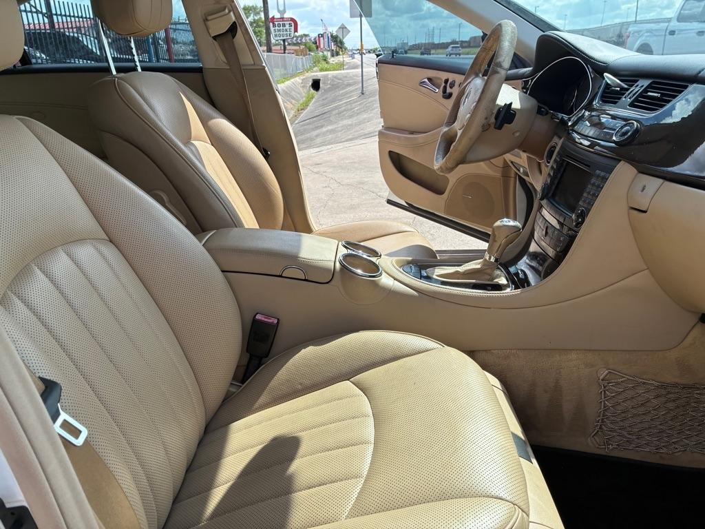 Mercedes-Benz CLS-Class CLS550 4-Door Coupe 2008
