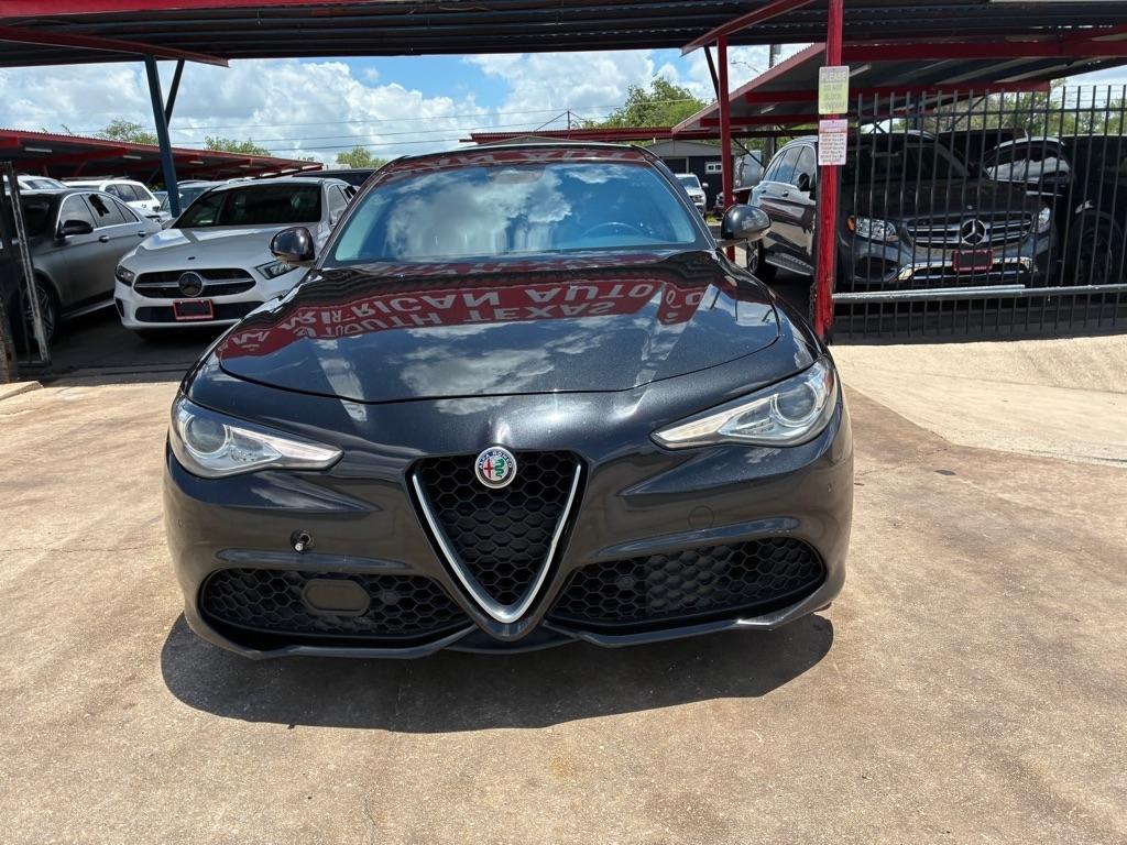 Alfa Romeo Giulia Base 2017