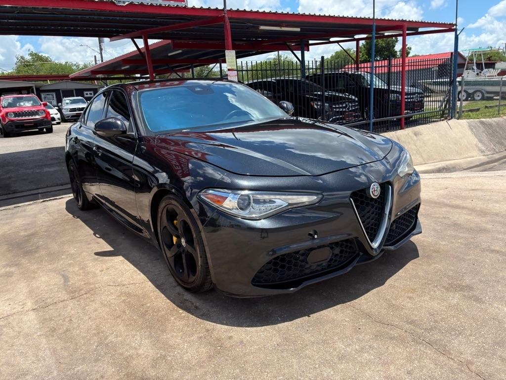 Alfa Romeo Giulia Base 2017