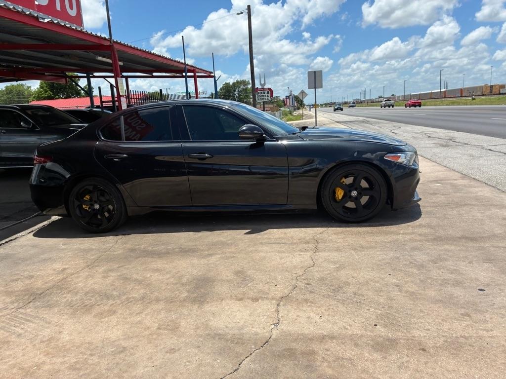 Alfa Romeo Giulia Base 2017