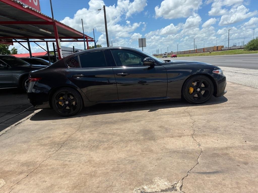 Alfa Romeo Giulia Base 2017