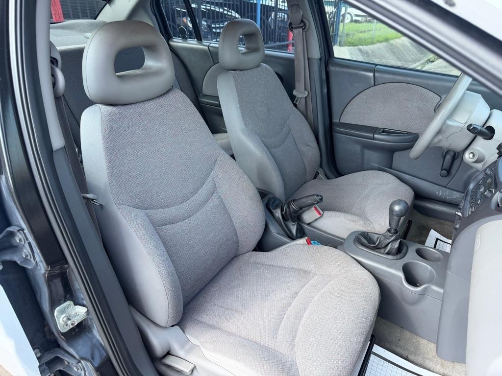 Saturn ION Sedan 1 2003