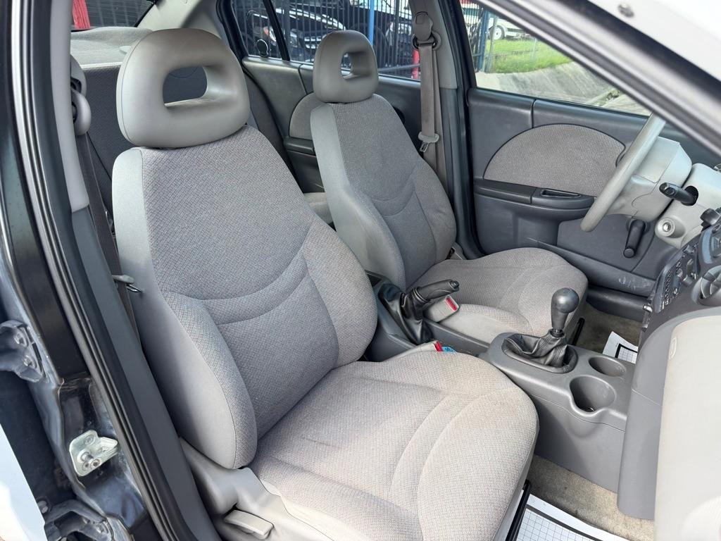 Saturn ION Sedan 1 2003