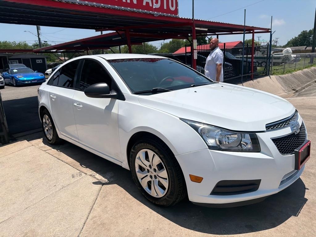 Chevrolet Cruze LS Auto 2014