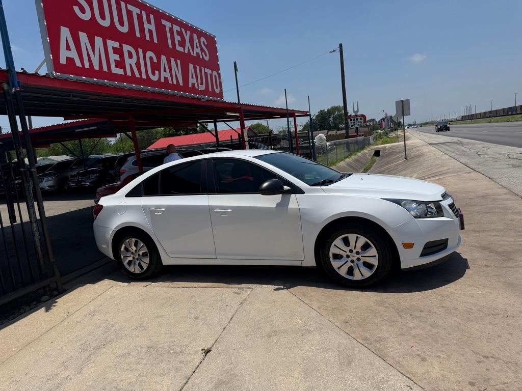 Chevrolet Cruze LS Auto 2014