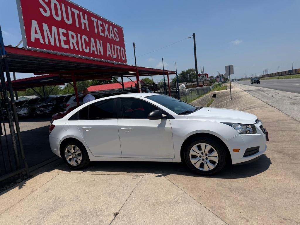 Chevrolet Cruze LS Auto 2014