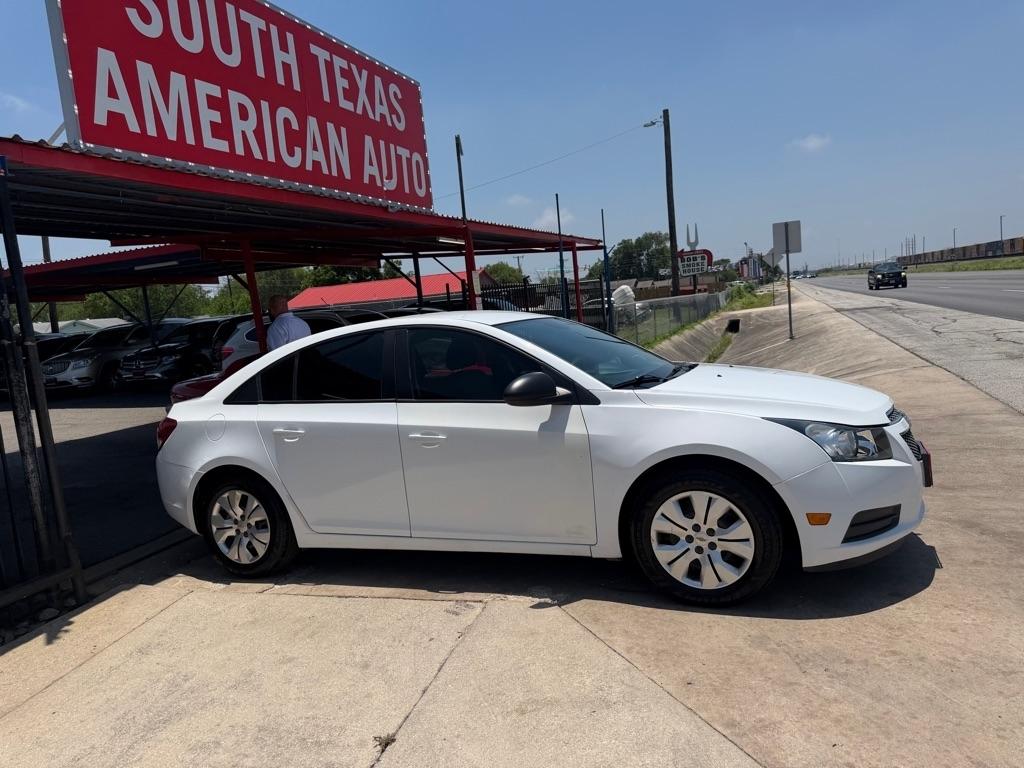 Chevrolet Cruze LS Auto 2014