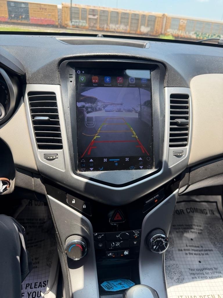 Chevrolet Cruze LS Auto 2014