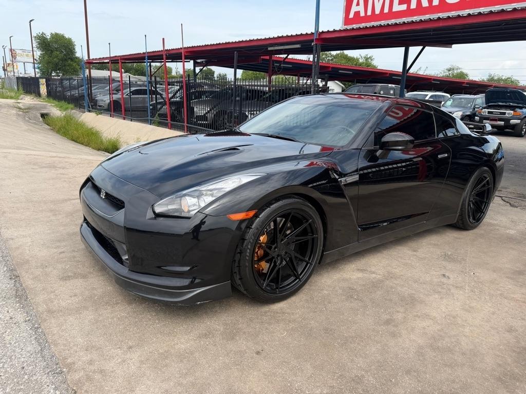 Nissan GT-R Coupe 2010