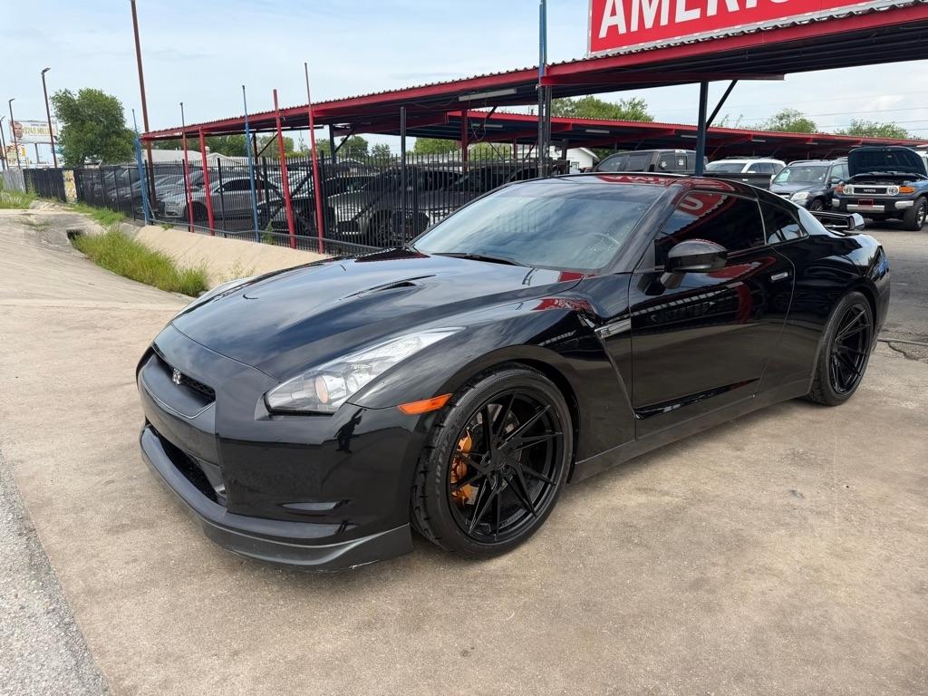 Nissan GT-R Coupe 2010