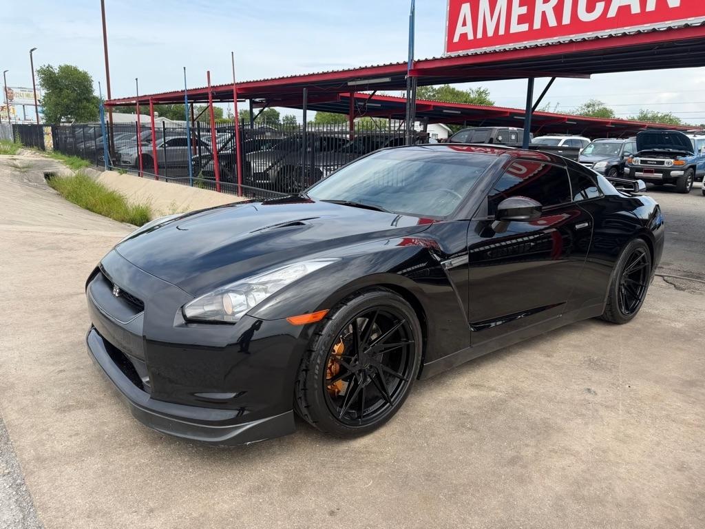 Nissan GT-R Coupe 2010