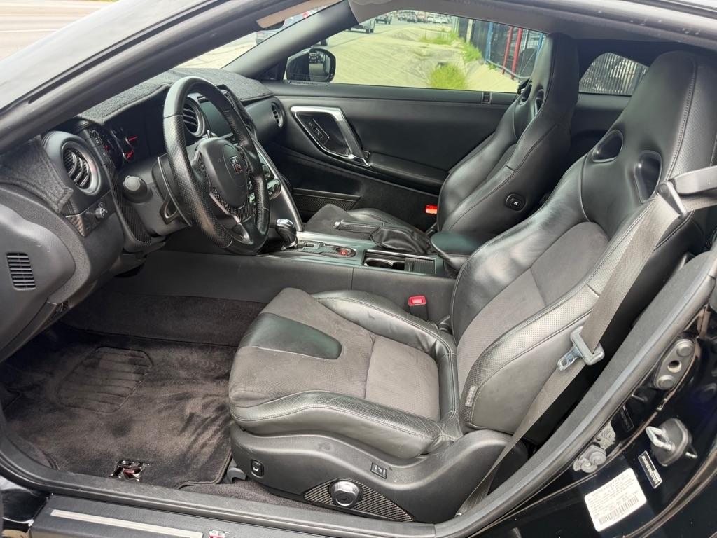 Nissan GT-R Coupe 2010