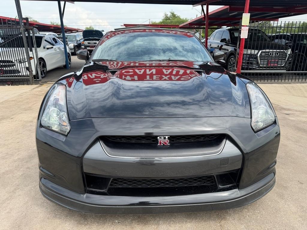 Nissan GT-R Coupe 2010