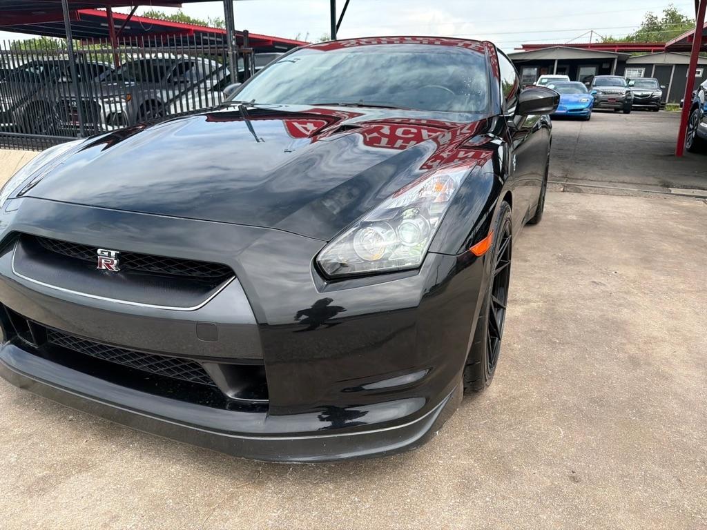 Nissan GT-R Coupe 2010