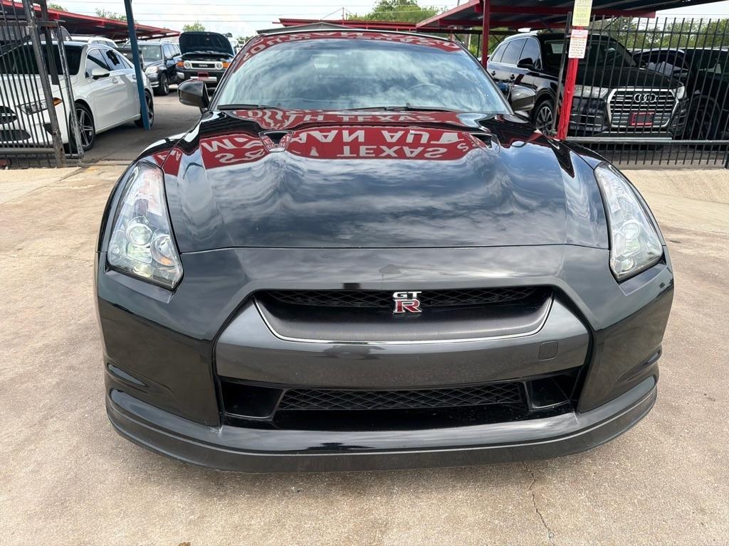 Nissan GT-R Coupe 2010