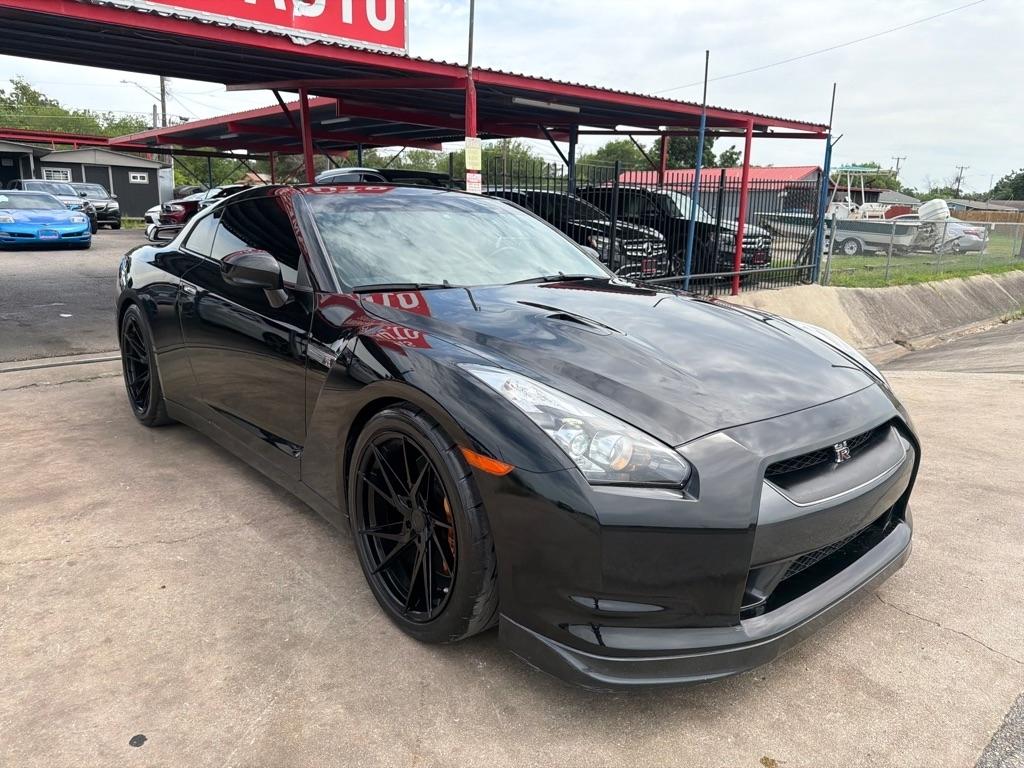 Nissan GT-R Coupe 2010
