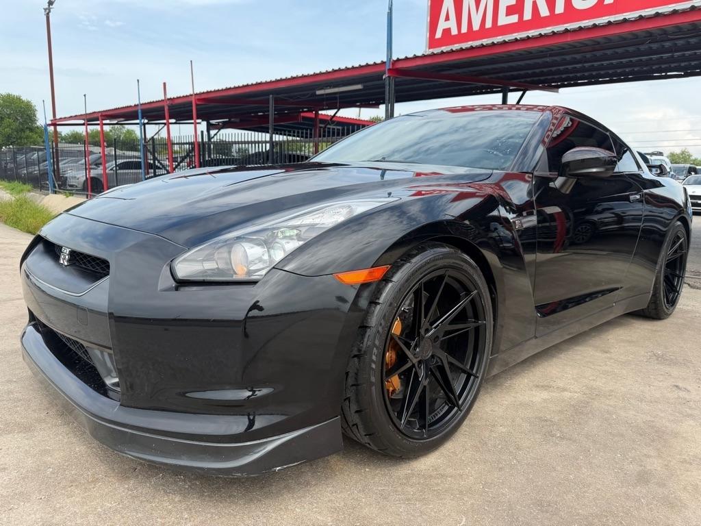 Nissan GT-R Coupe 2010